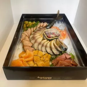 מבחר דגים מעושנים