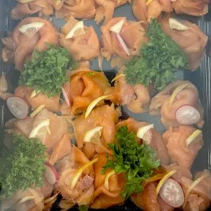מגש סלמון מעושן